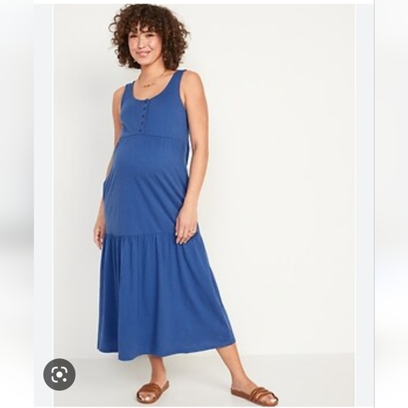 Tiered Maternity Maxi Dress with pockets - Picture 2 of 7